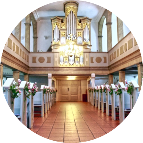 Altar decorations & pews